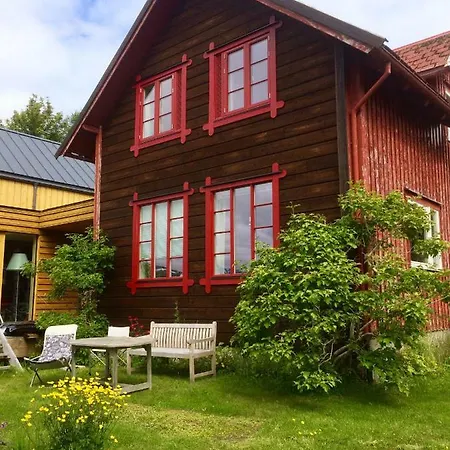 Strandheim Guest house *